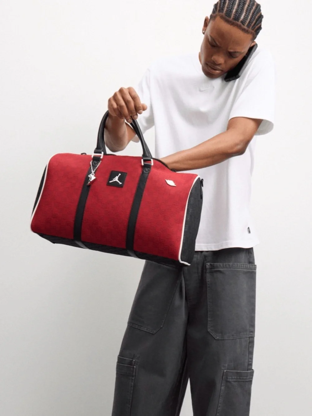 Jordan Monogram Duffle Bag Large in Varsity Red and Black NIKE